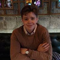 Professional Male seeks a single or double room Main Photo