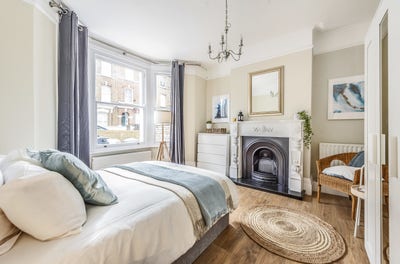 Double Room right by Northcote Road! Main Photo