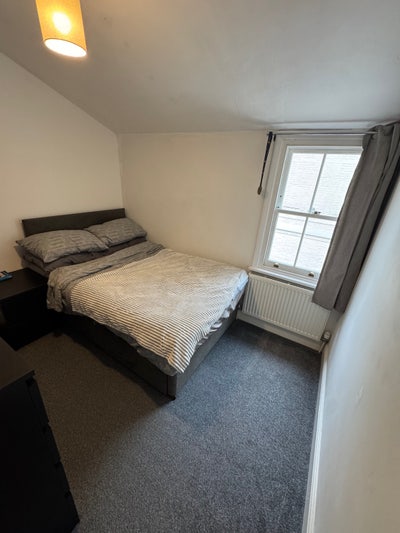 Spacious Double Room near Tooting Broadway – &pound;900 Main Photo