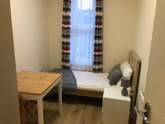 Furnished Single Room Main Photo