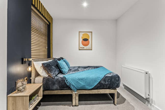 🏙️ City Centre Studio on Dickens Street - PE1 Main Photo