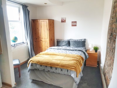 Self-contained studios central Darlaston Main Photo