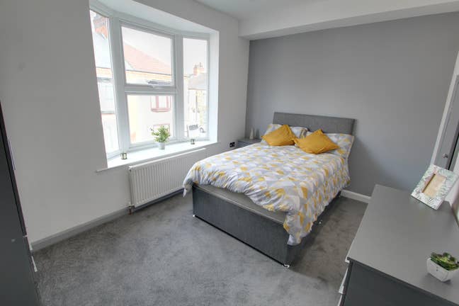 Wolverton Rd House Share | Bills Inc Main Photo