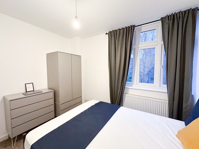 Single Room Quiet Flat Close to Wembley Park Main Photo