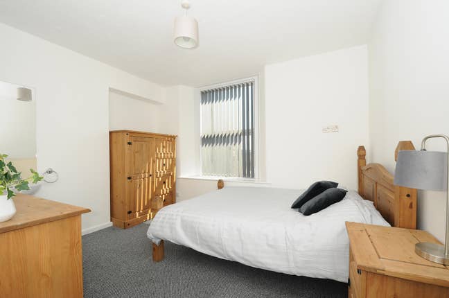 **Two Rooms Available on Mutley Plain** Main Photo