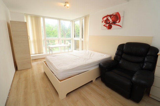 Powerful Ensuite Double Room Near Tower Bridge Main Photo