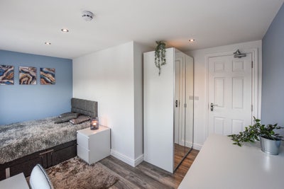 6 BED Designer 🏡Whitefield Main Photo