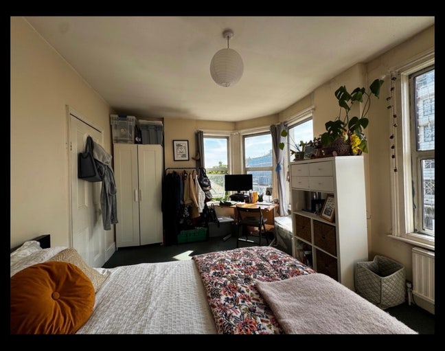 Short-term room rent Main Photo