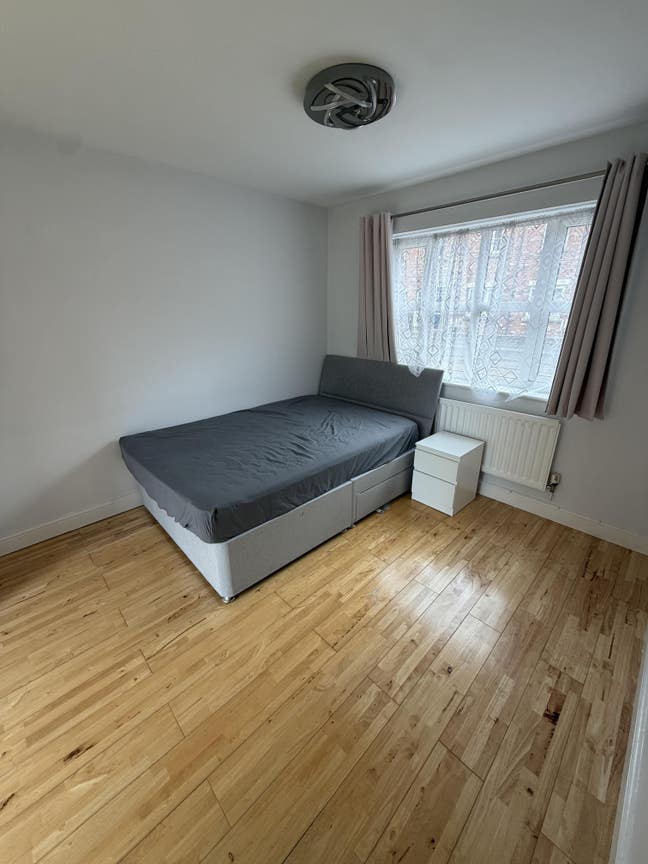 Fully furnished double room | Stoke Gifford Main Photo