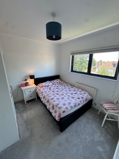 Double room in Acton Town / Ealing Common Main Photo