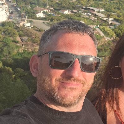 41year old male looking for a double room in brist Main Photo
