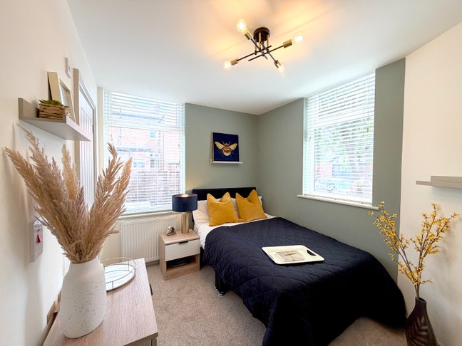 Brand New !!! - 3 Bedrooms with En-Suites Main Photo