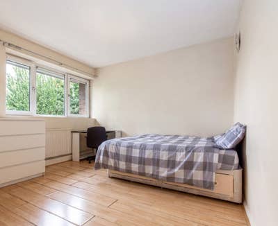 East London – E3 🏠 Bow / Victoria Park Zone 2 Main Photo