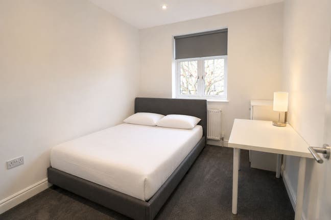 🚨2 Rooms Available – Walking Distance to the Tube Main Photo