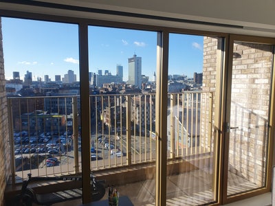 Room available from 1st July in a 2 bed apartment Main Photo
