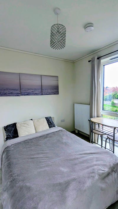 Cosy room in a stylish new apartment Main Photo