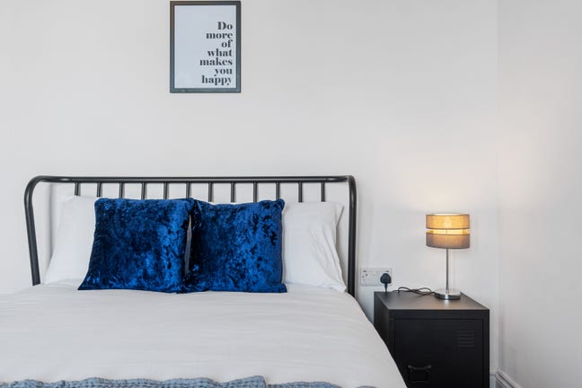 👀 Catch This Room - Luxury at its best  Main Photo