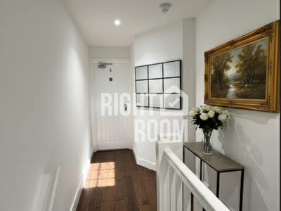 Luxury Ensuite | Bills Included| &pound;725 PCM | PO2 Main Photo