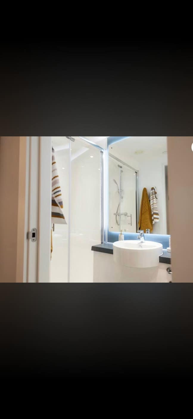 Bronze En-Suite in Nelson place available  Main Photo