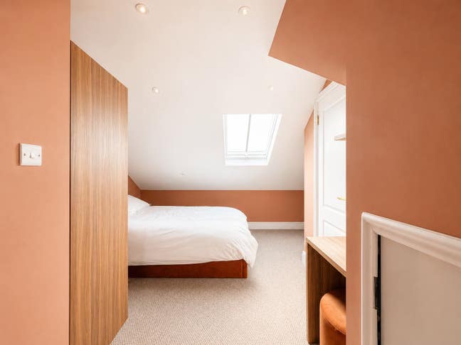 Beautifully Designed En-Suite Rooms 🤎 CB1 Main Photo