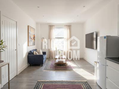 2 Bed Flat | Shirley Rd SO15| Parking Included Main Photo