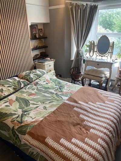 Tooting garden room from mid July/1st August. Main Photo