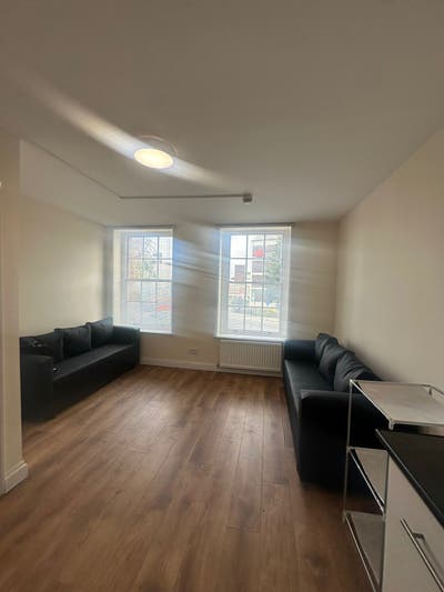 4 Bedroom Flat  Main Photo