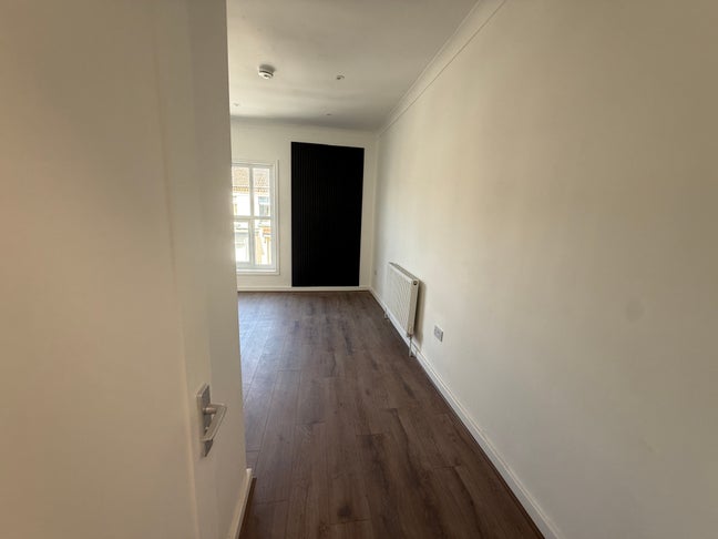 Studio 4 Perfect for Young Professionals ( Couple) Main Photo