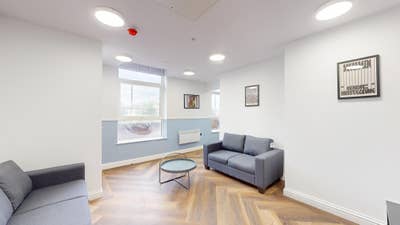 Students Only!!!- Luxury 6 Bed Ensuite Flat Main Photo