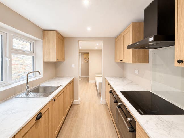 0.4m from station 📍Brand new co living Home.  Main Photo