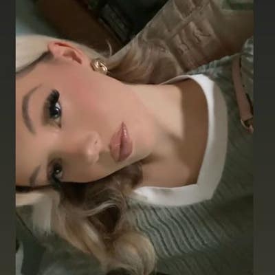 Looking for a flat mate- to rent a property with  Main Photo