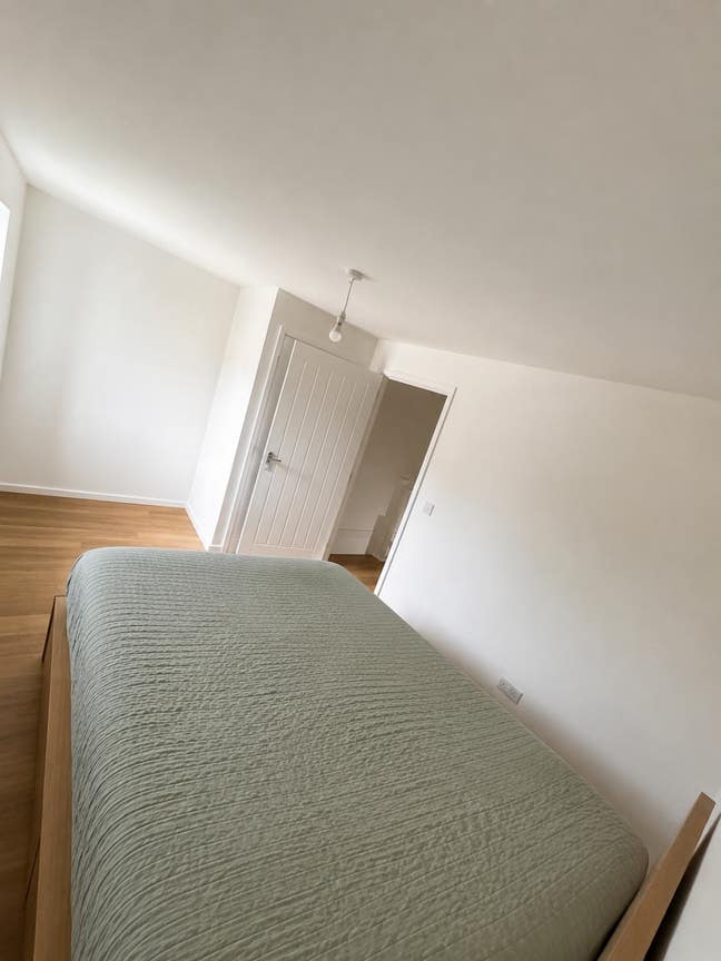Bright Double Room in Quiet Didcot Estate Main Photo