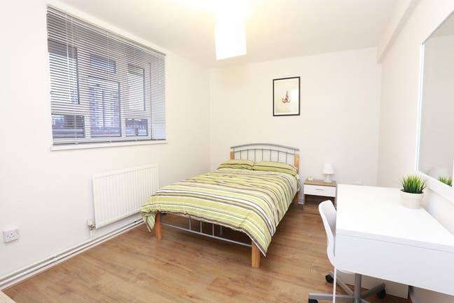 3 Double Room + Balcony 🌿 nr Tube & Parks 🚆✨ Main Photo