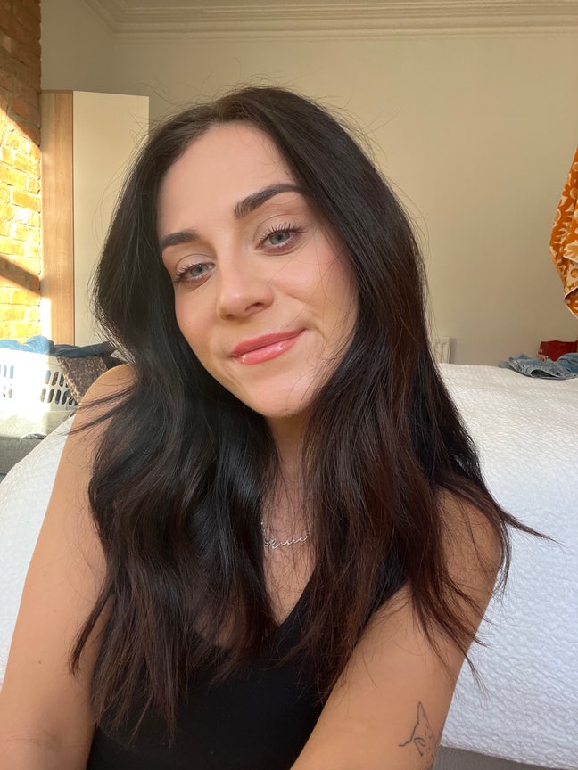 Professional Female seeks a double room Main Photo