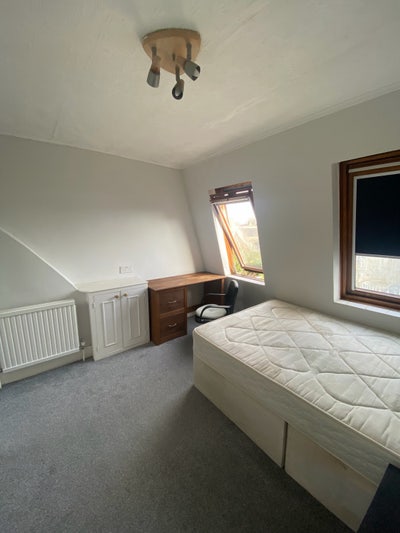 Double (En-Suite) room in Fulham by the river Main Photo