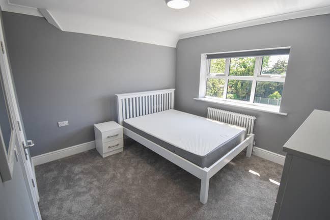 En-Suite Room | Bills Included | Gym Main Photo