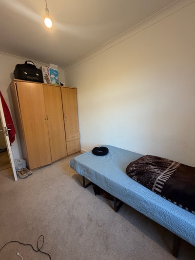 Room for rent  Main Photo