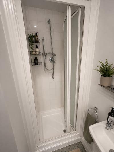 Self-contained studio flat- Willesden green Main Photo
