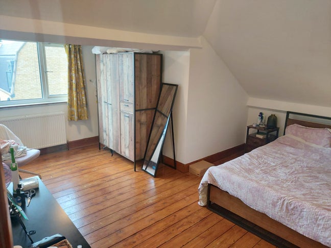 Large double room Stoke Newington &pound;1,310pcm Main Photo