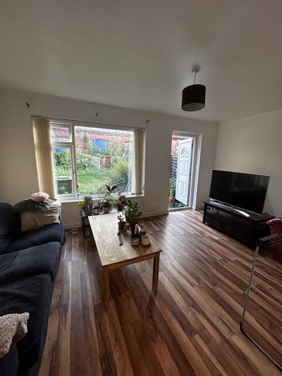 🏠Double Room in a 2-Bed House Ancoats Main Photo