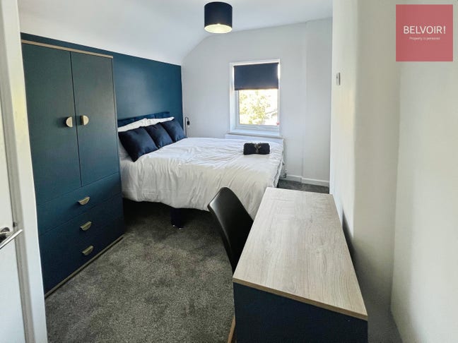 Newly Renovated En-Suite Double Rooms - Ready Now! Main Photo