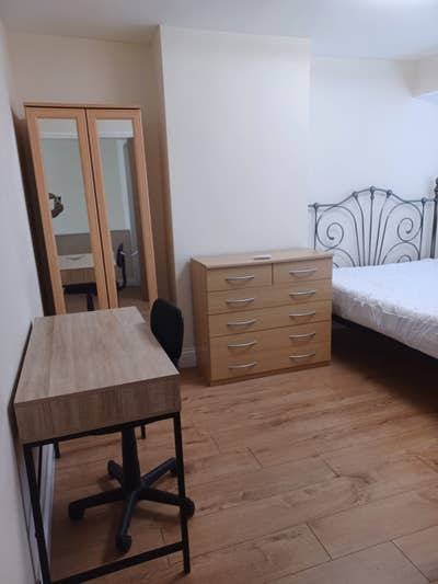 Rooms for rent in Shrewsbury Main Photo
