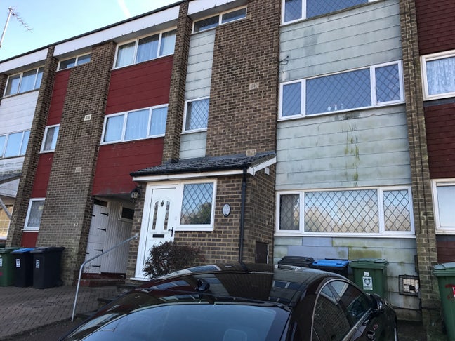 Two double Rooms for  one person Main Photo