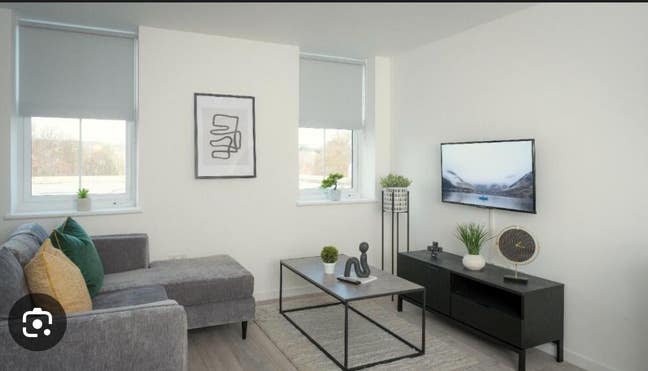 Beautifully furnished one-bedroom flat— Wigan Main Photo