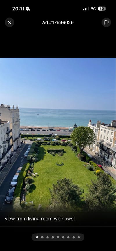 Double rooms in lush seafront flat Main Photo