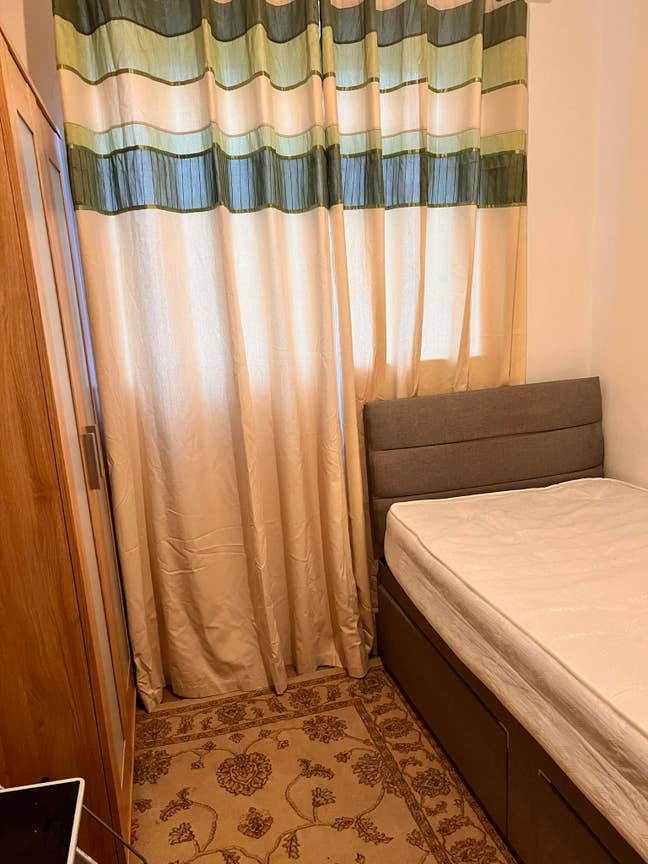 One Single and Double Bedroom Main Photo