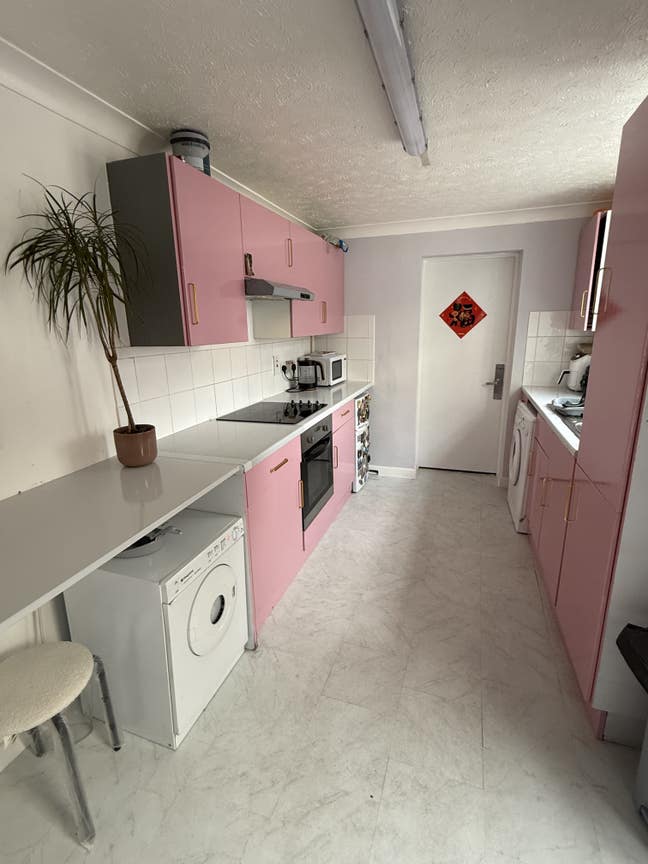 Room for Rent – Central Location near Mill Road Main Photo