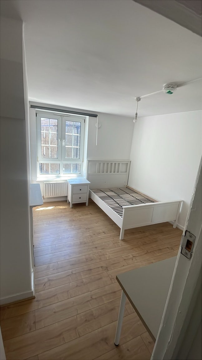 New refurbishement in Wapping - 4 bedrooms! Main Photo
