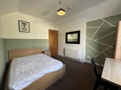 Modern Double Room | All Bills Inc | Low Deposit Main Photo