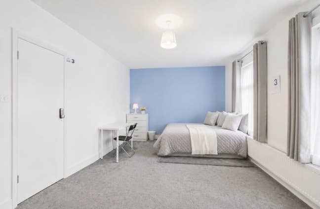 East of England – RM17 🏠 Grays Thurrock / Essex Main Photo